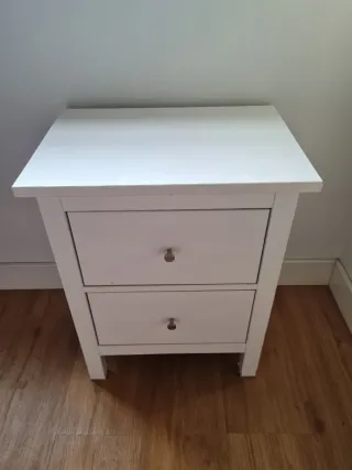 Mesita de noche IKEA Hemnes blanca