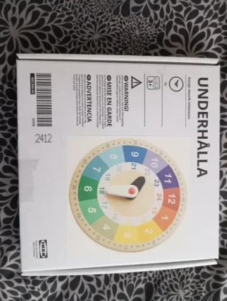 Reloj de madera IKEA