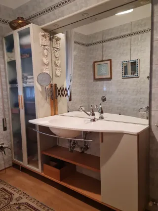 Mobile bagno con specchio