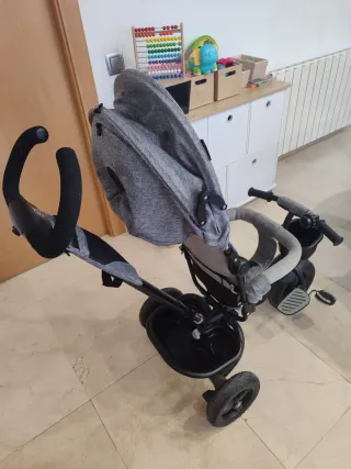 Triciclo Kinderkraft gris
