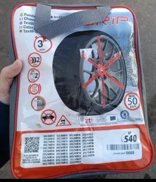 Cadenas nieve de nieve