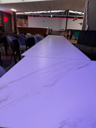 Mobiliario Hostelería: Sillas, Mesas y Sofás