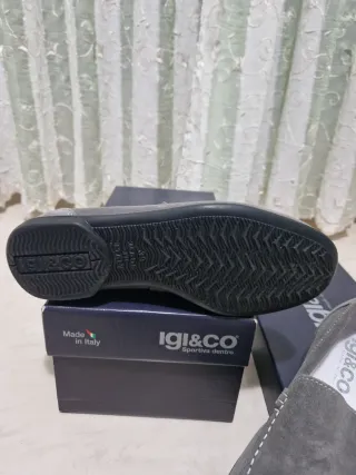 Mocassini Igi&Co grigi in pelle scamosciata