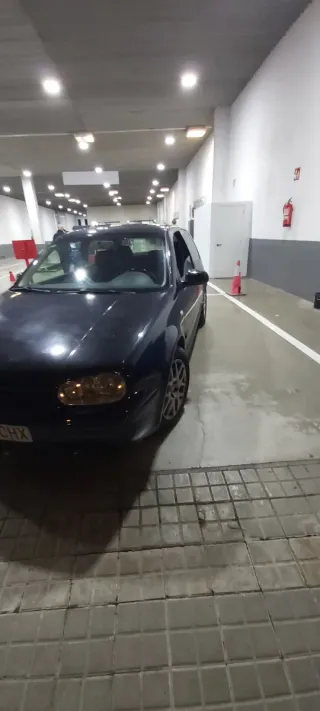 Volkswagen Golf 2004