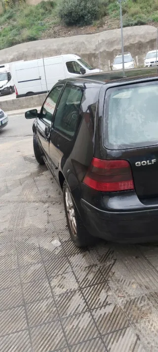 Volkswagen Golf 2004