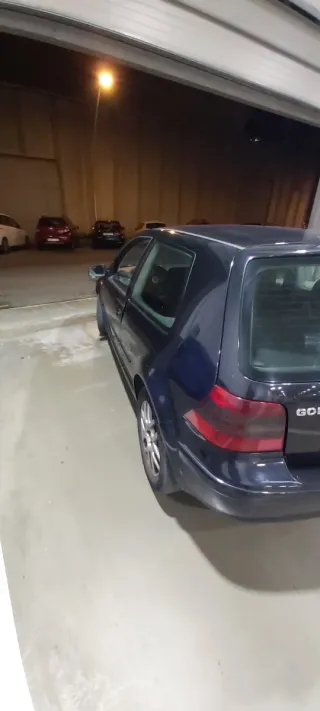 Volkswagen Golf 2004