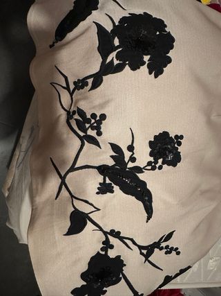 Vestido beige estampado floral negro Karen Millen