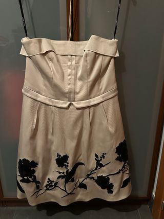 Vestido beige estampado floral negro Karen Millen