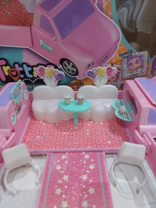 Trotties Coche y Muñeca