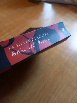 La historiadora (Umbriel narrativa) (Spanish Ed...