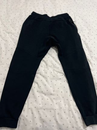 Pantalón Nike Tech Fleece Negro
