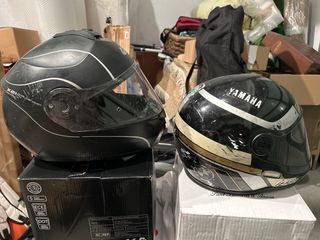 2 x Cascos Givi y Bieffe talla 58