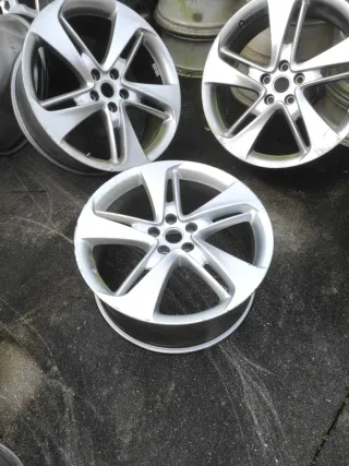 Llantas 20 Opel Astra Gtc J 5x115 Buje 70.2