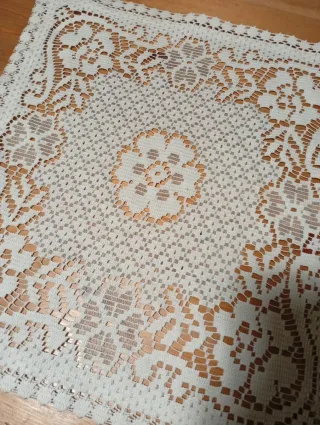 Set centrini uncinetto floreali