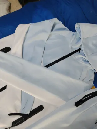 Conjunto Chándal Azul Celeste y Blanco