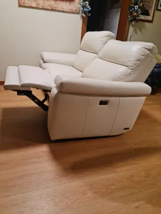 Divano ecopelle 3 postibianco con pedaliere elettr