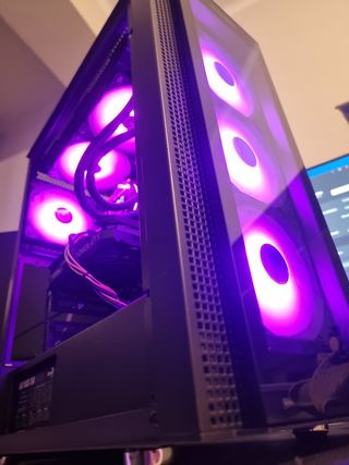 Pc gaming  RTX 4060, Ryzen 7 5800X, 32gb Ram