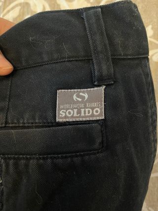 Pantalón negro hombre