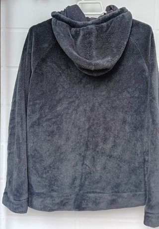 Sudadera Etam gris peluda con capucha