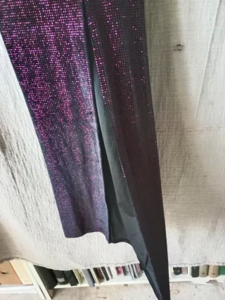 Vestido fiesta Bershka XS negro purpurina rosa