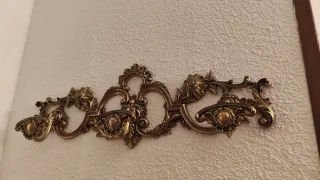 Perchero antiguo dorado estilo barroco