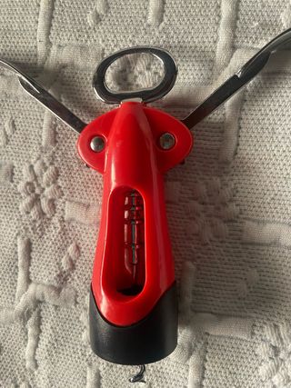 Abridor de botellas y sacacorchos