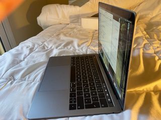 MacBook Pro 13” 2019 Touch Bar i5 8GB 128GB SSD