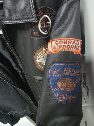 Cazadora efecto piel con parches – Talla 38