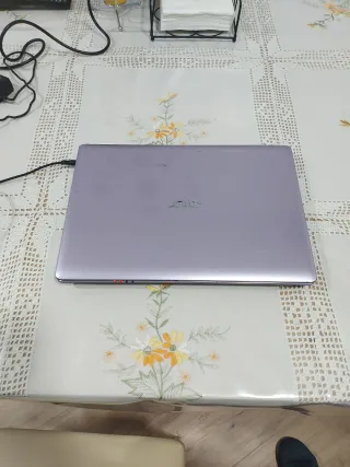 Portátil Acer Aspire 4752 i3 Morado. Windows 11pro