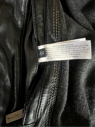 Cazadora de piel negra