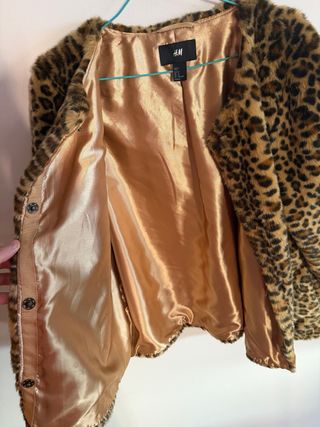 Abrigo H&M Leopardo Talla 46