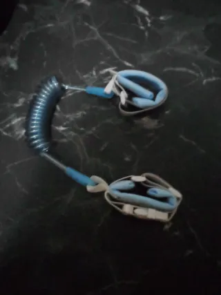 Pulsera seguridad bebé con muelle