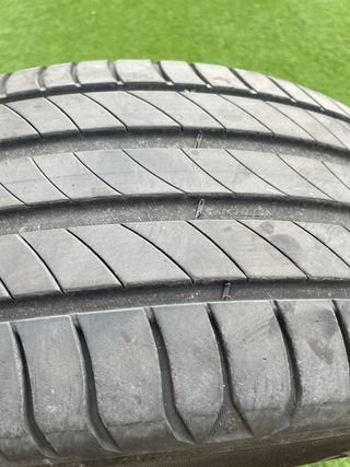 Neumático Michelin Primacy 4 235/55 R17 99V