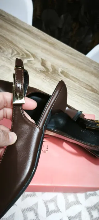 Zapatos destalonados Shein marrones