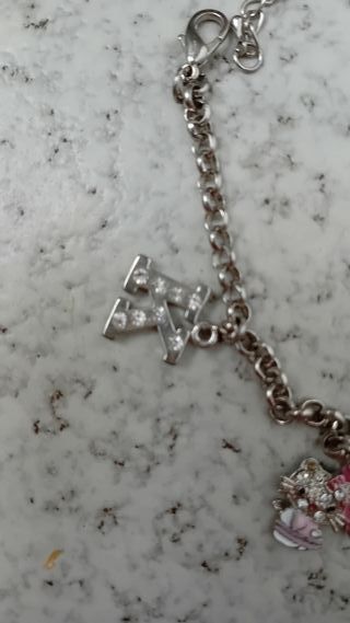Pulsera Hello Kitty con charms