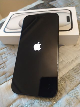 iPhone 15 batería 100%