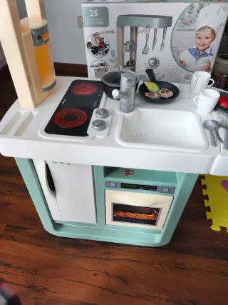 Cocinita Smoby verde y blanca