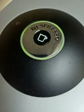 Cafetera Nespresso Vertuo Plus Automática