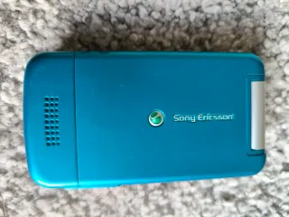 Teléfono Sony Ericsson Azul y Plateado