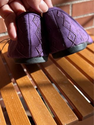 Zapatos planos morados NATURA talla 40