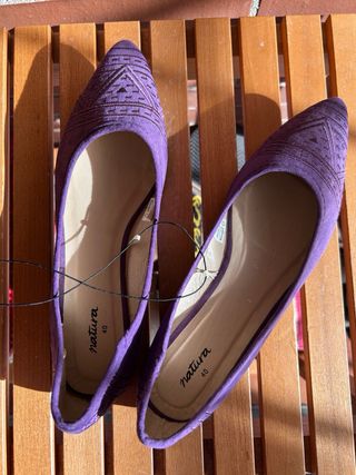 Zapatos planos morados NATURA talla 40