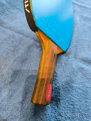 Pala de tenis de mesa STIGA - Butterfly - Yinhe.