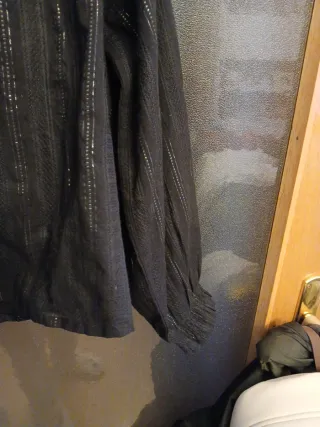 Camisa negra manga larga transparente