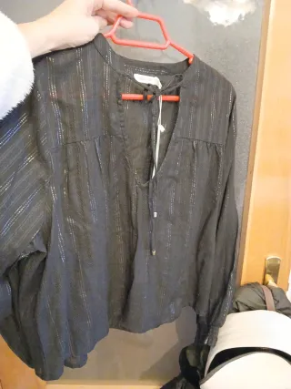 Camisa negra manga larga transparente