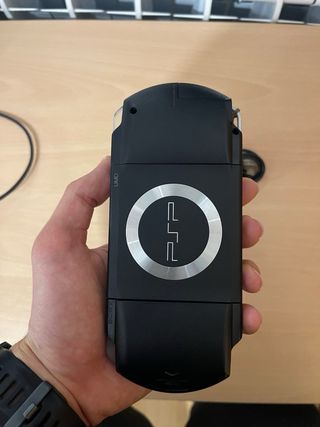 PSP Negra 64GB + Funda + Cable Cargador y PC