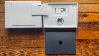 MacBook Air 13" - M2 - 16GB RAM - Enero 2024