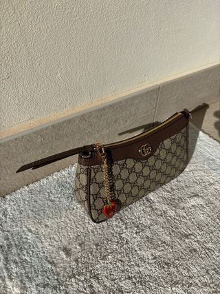 Gucci Ophida Tessuto GG con Fragolina