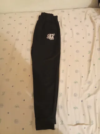 Chándal negro con logo