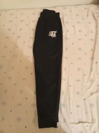 Chándal negro con logo