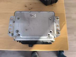 Centralita BMW 325ix E30 Bosch